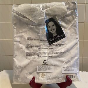 🌺Carolyn Strauss Burnout White Floral Button-Up Shirt Size Small